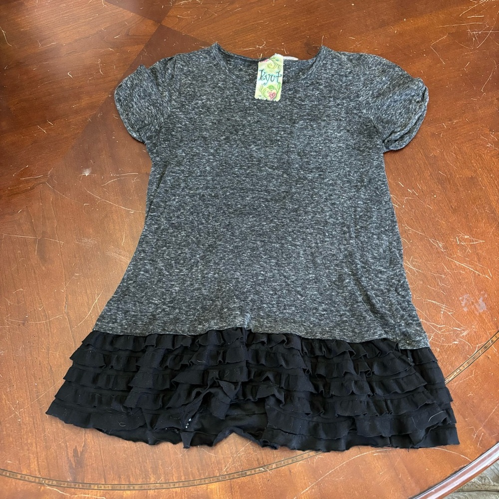 Girls ruffle bottom tea by KYUT size large
